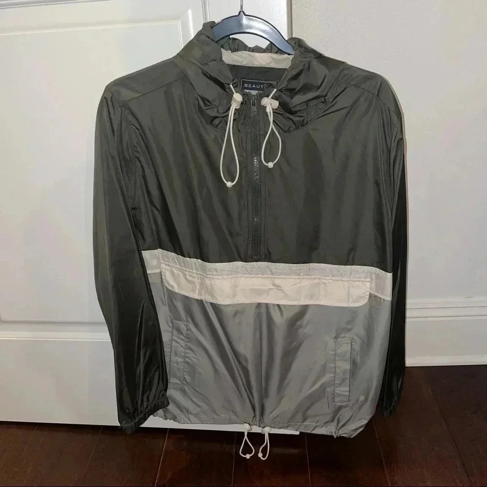 Nylon Anorak - Picture 1 of 3